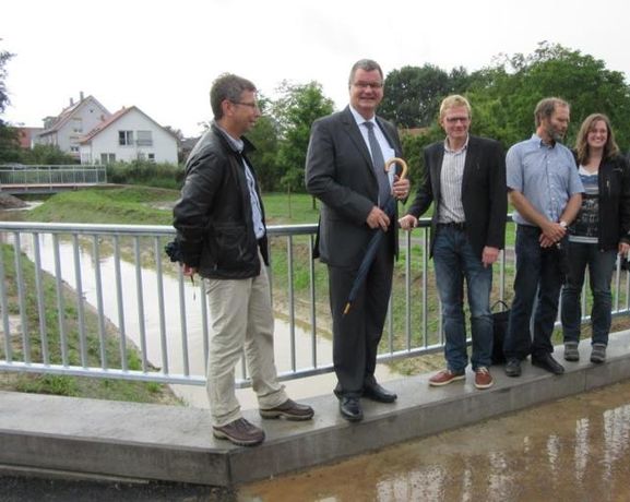 v.l.n.r. Gerd Munding (LRA), Bürgermeister Matthias Guderjan, Frank Bohnert (Wald+Corbe), Matthias Groteklaes (RP), Mirjam Koessler (IUS)