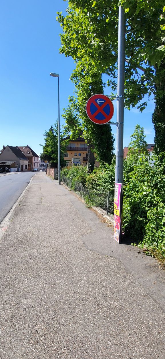 Neues Halteverbot in der Bombacher Straße!