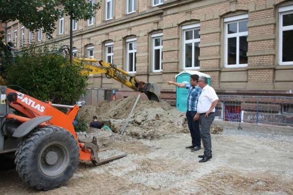 Bauarbeiten auf dem Schulhof