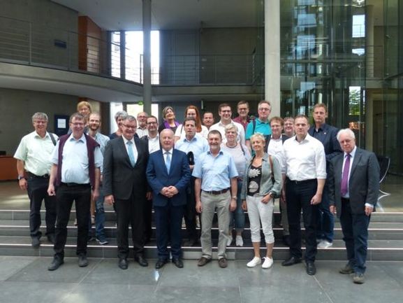 Die Delegation des Gemeinderats Kenzingen mit MdB Peter Weiß im Paul-Löbe-Haus