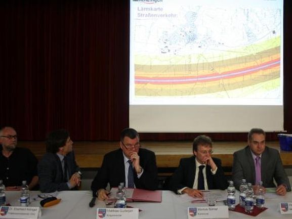 v.r.n.l. Stadtrat Bilharz, Stadtrat Dr. Aldinger, Bürgermeister Guderjan, Rechnungsamtsleiter Bührer, Bauamtsleiter Müller