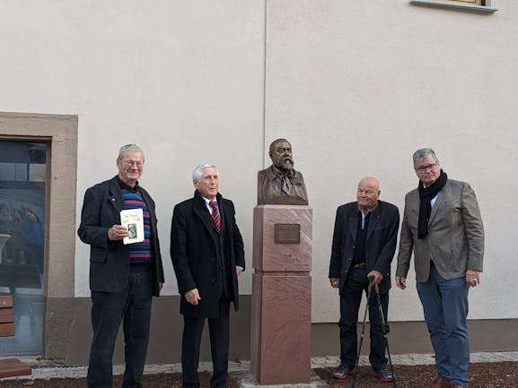 Büste zu Ehren von Franz-Sales-Meyer