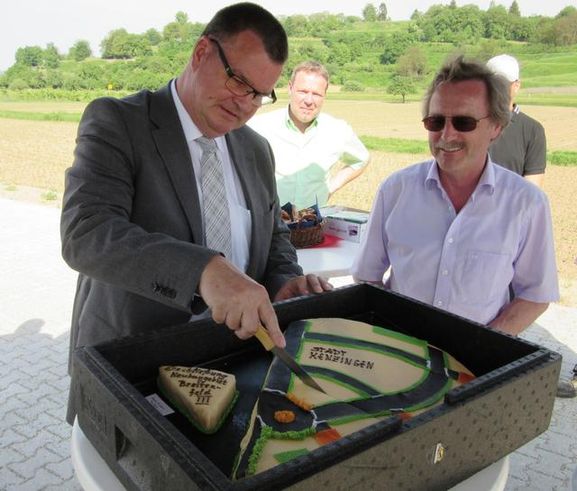 Bürgermeister Matthias Guderjan und Tiefbauingenieur Peter Sackmann
