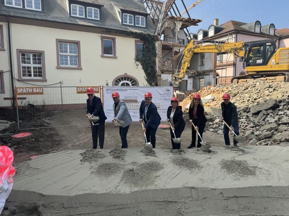 Spatenstich beim AWO Pflegezentrum
