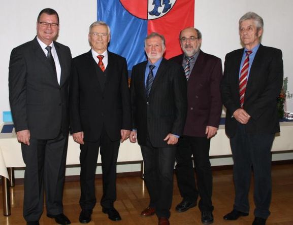 Von links: Bürgermeister Matthias Guderjan, Karl-Anton Beha, Karlheinz Focher, Rudolf Gagg und Hermann Kaspar