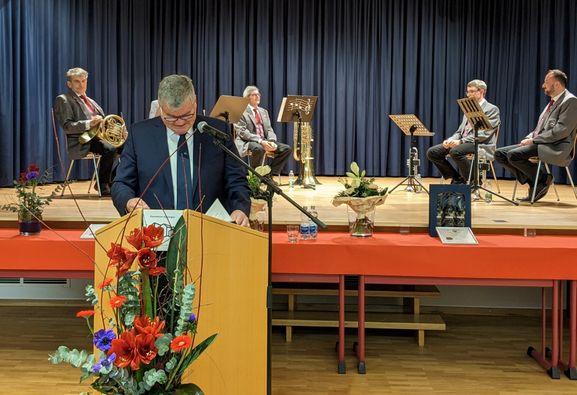 Bürgermeister Matthias Guderjan und Brass5