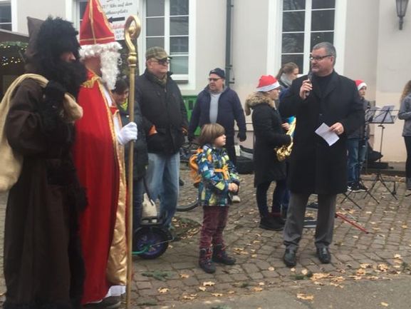 Eröffnung des Weihnachtsmarktes durch Bürgermeister Matthias Guderjan