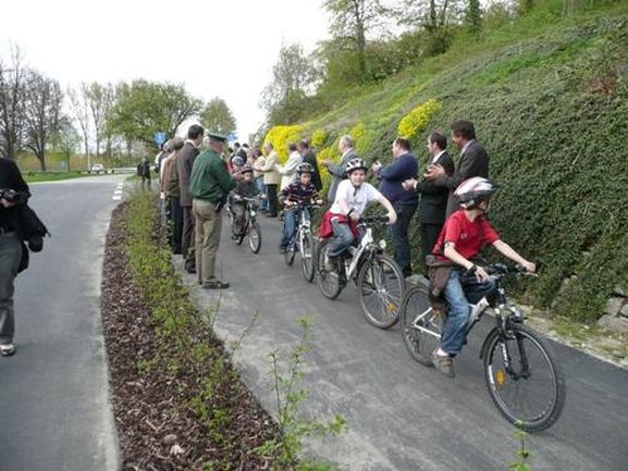 Übergabe Radweganbindung und Dorfstraße