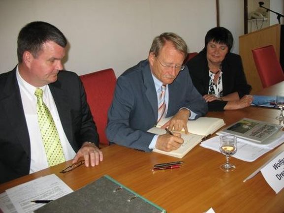 Bürgermeister Matthias Guderjan,Landtagsvizepräsident Wolfgang Drexler, MdL Marianne Wonnay