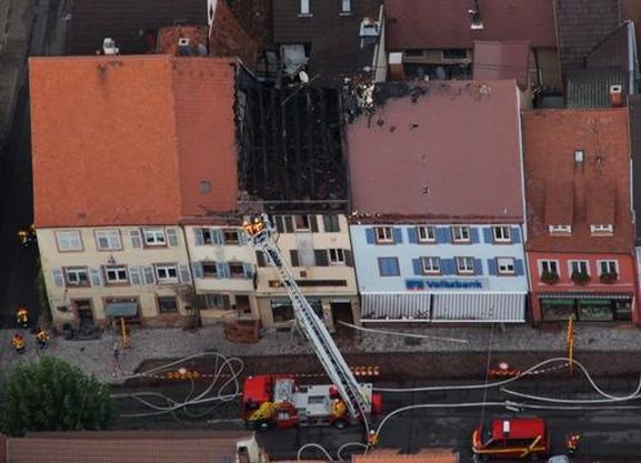 Dachstuhlbrand in der Hauptstraße