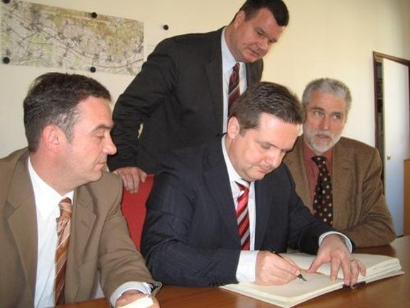 Bürgermeister Matthias Guderjan, Vorsitzender der CDU-Landtagsfraktion Stefan Mappus, MdL Alfred Haas, Marcel Schwehr