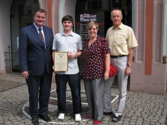 Bürgermeister Matthias Guderjan, Kristijan Pavic, Familie Hoffmann