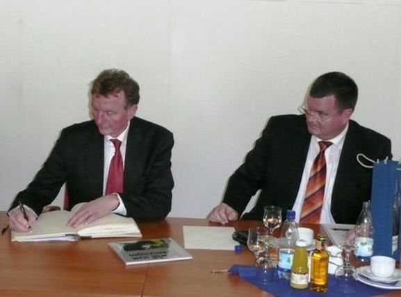 Bürgermeister Matthias Guderjan und SPD-Fraktionsvorsitzender Claus Schmiedel