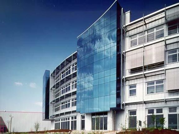 Freyler, Gewerbe- und Industriebau